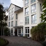 Pepb Schulungshotel ホテル ザルシュテット