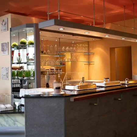 Pepb Schulungshotel Отель 3*